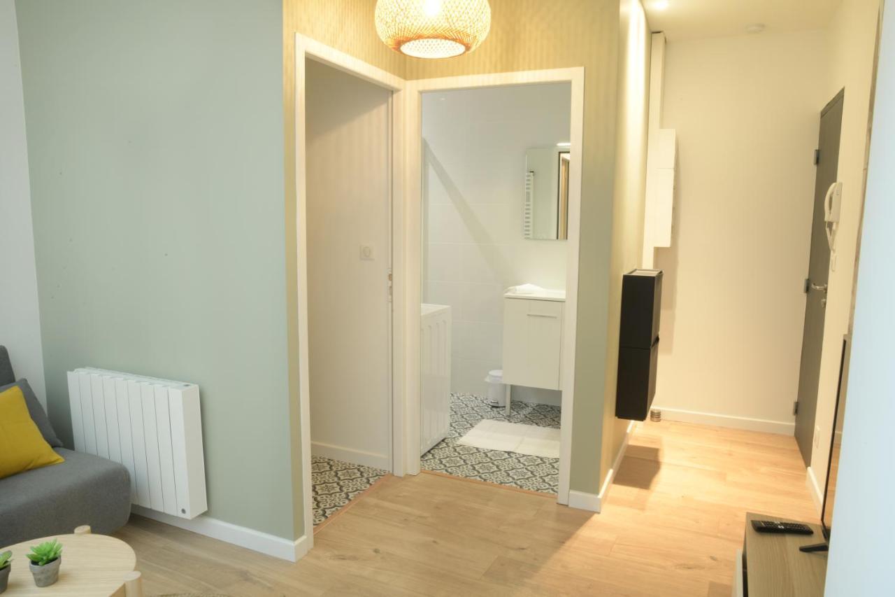T2 Avec Verriere Situe En Hyper Centre Avec Wifi, Linge, Draps, Savons Et Serviettes Fournis Коньяк Экстерьер фото